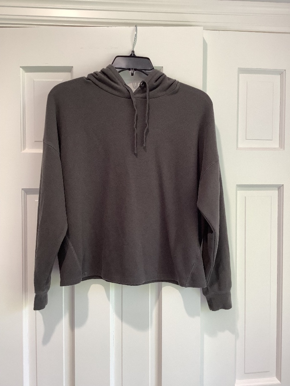 EUC Barefoot Dreams Malibu Hoodie, XS